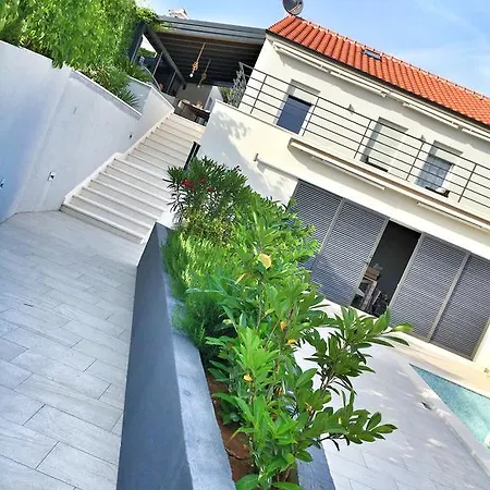 펜션 Vuko 세비드